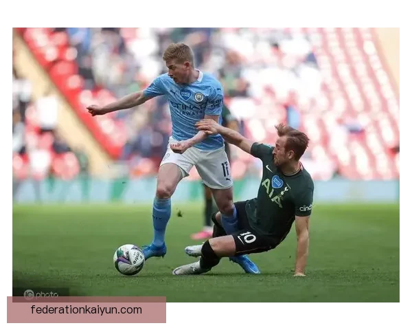 德布劳内大腿伤势持续恢复，球队未来表现备受关注